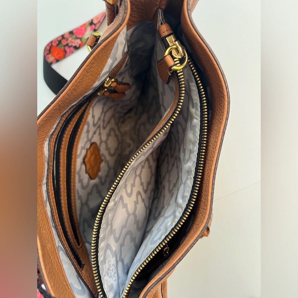 orYANY Leather Medium Crossbody Bag - Picture 4 of 10